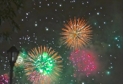 fireworks east river nyc july 4